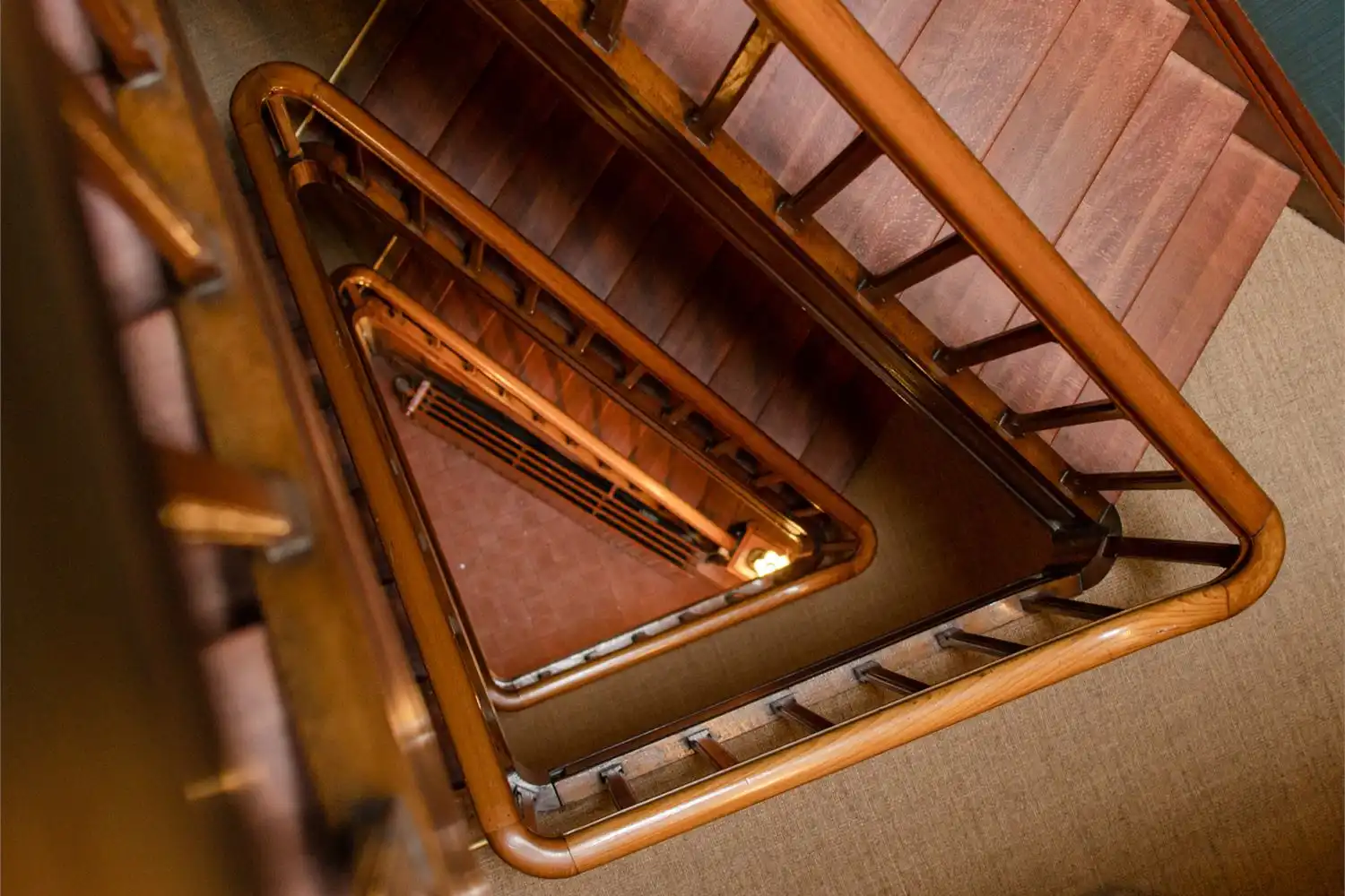 Verkocht: kevin@wellimmo.net voor meer info!  Instapklaar Art-Deco appartement met heerlijk zonneterras nabij 't Groen Kwartier en Zurenborg, voor liefhebbers! foto 6