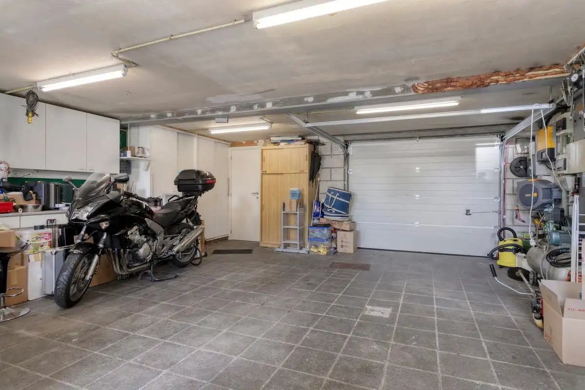 Instapklare woning in rustige wijk te koop in Kortrijk! foto 13