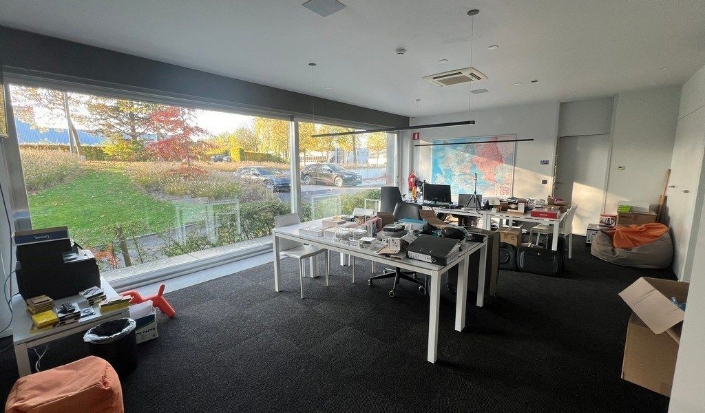 Bedrijfsgebouw met uitbreidingsmogelijkheden te koop in Ronse foto 12