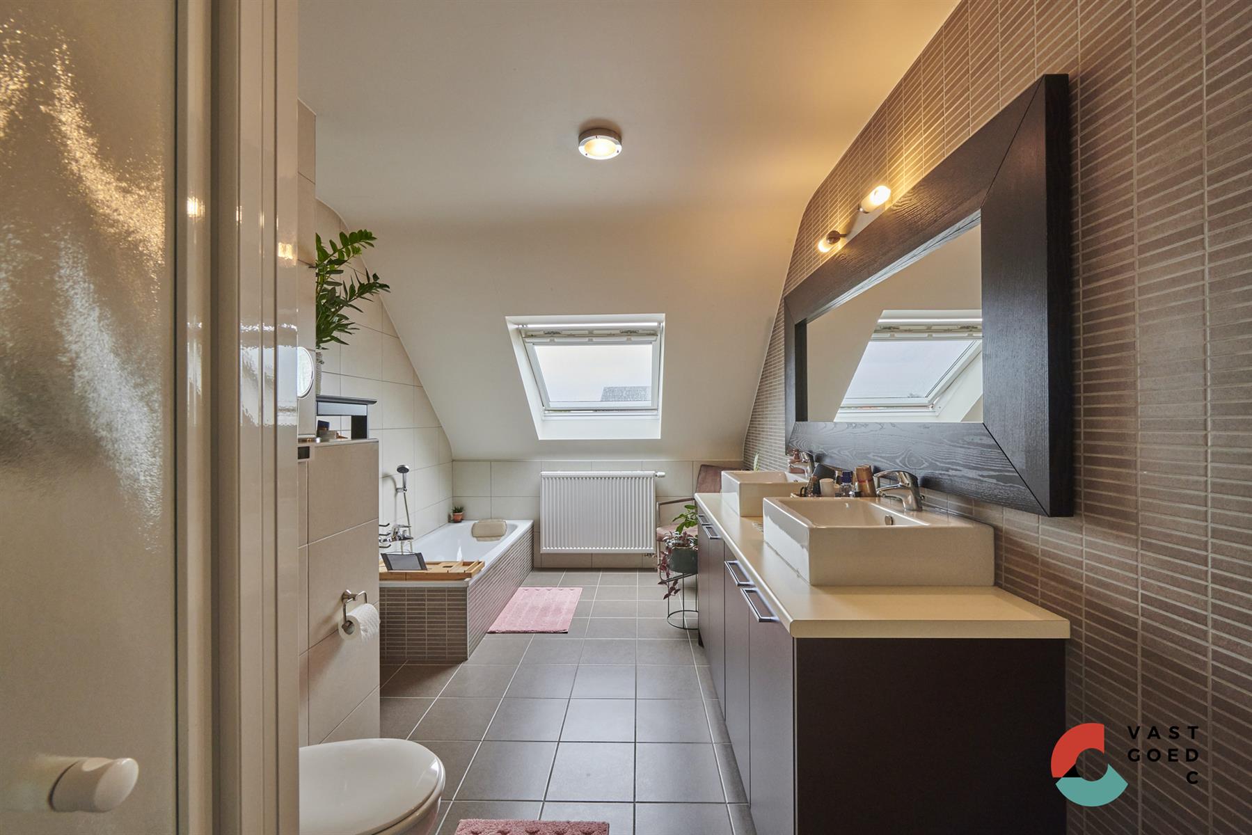 Appartement te huur foto 8