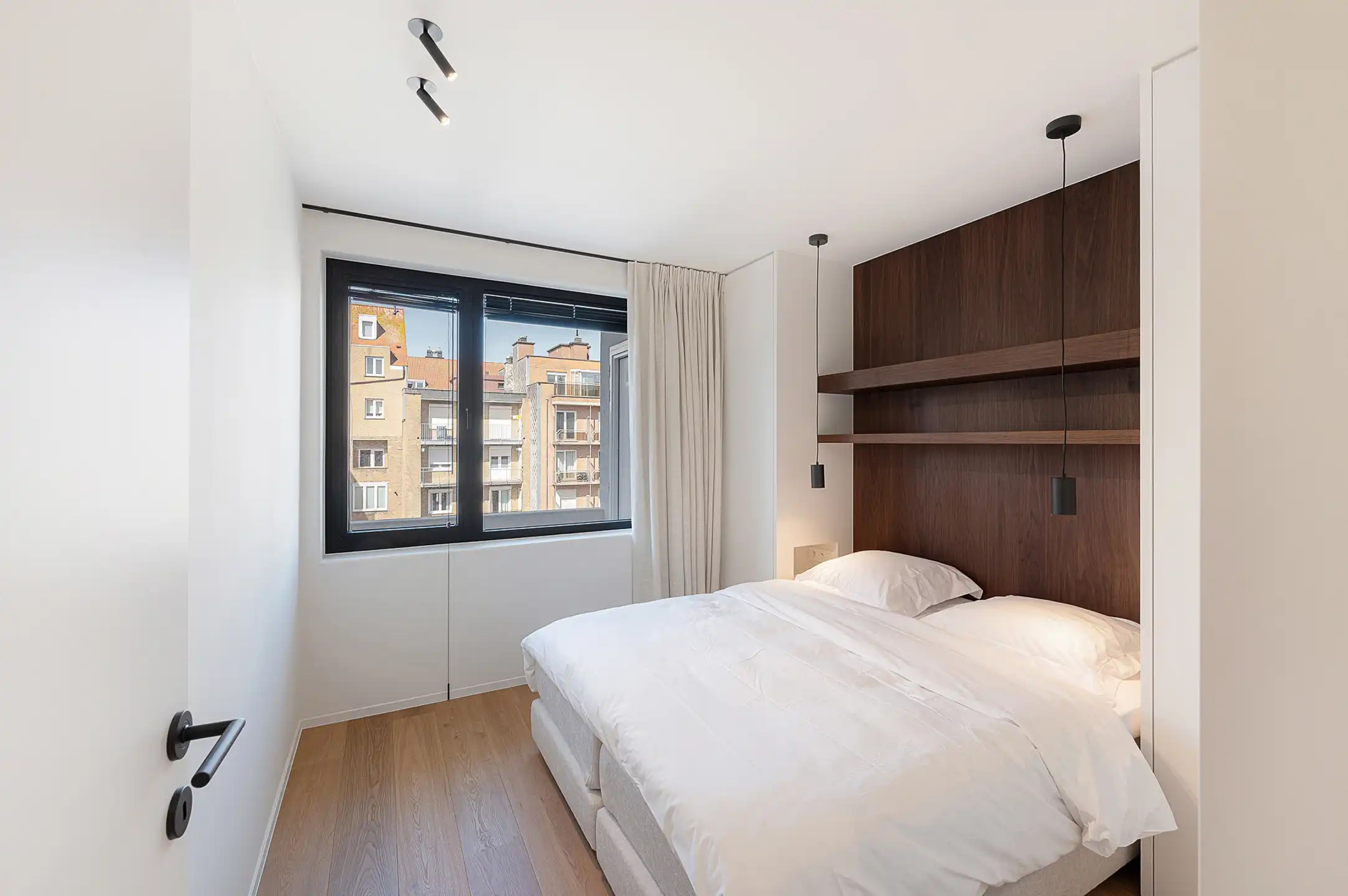 Luxueus gerenoveerd appartement op topligging in Knokke foto 24