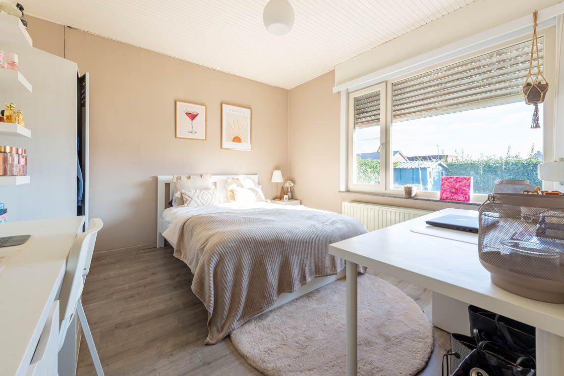 3 slaapkamers, rustige en toch gemakkelijke ligging, omschakeling naar aardgas bespreekbaar foto 10