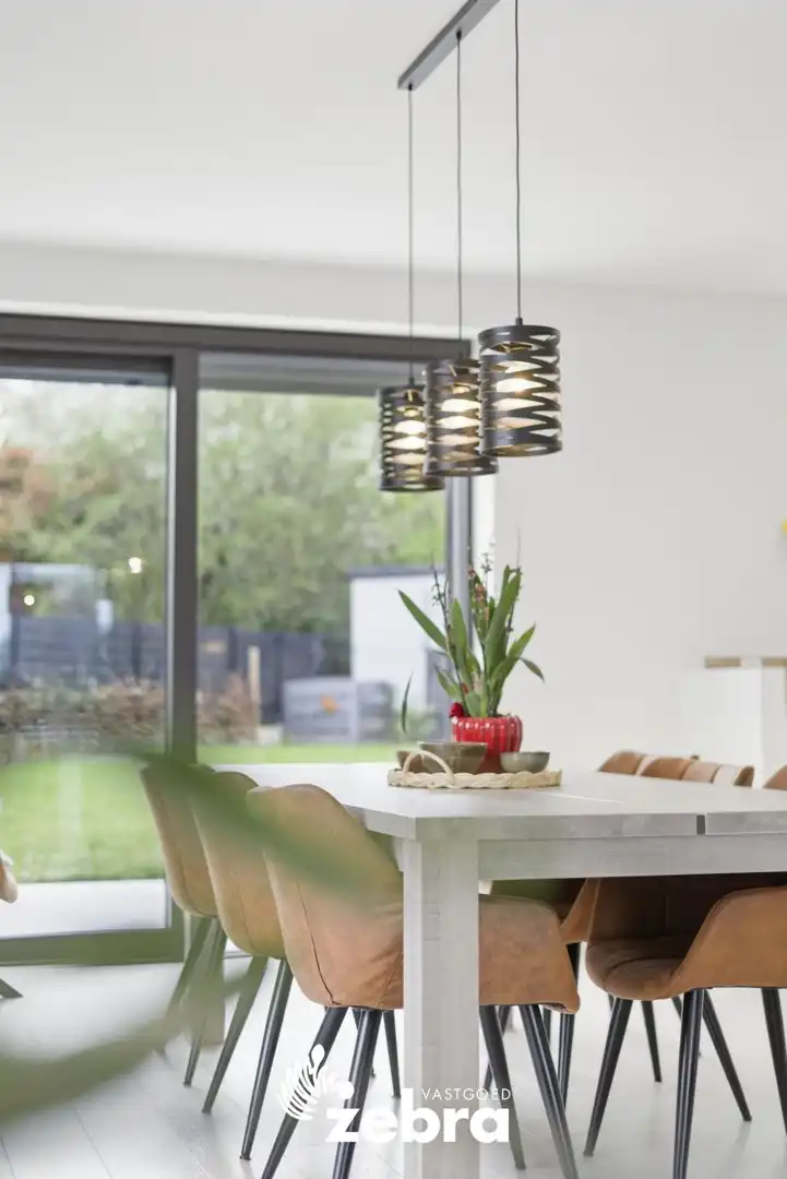 Recente moderne woning (2024) met 4 slaapkamers en tuin in Tielt! foto 8