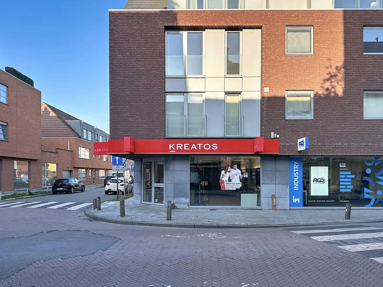 Commercieel hoekpand met AAA-huurder in hartje Aartselaar (mooi rendement) foto 6