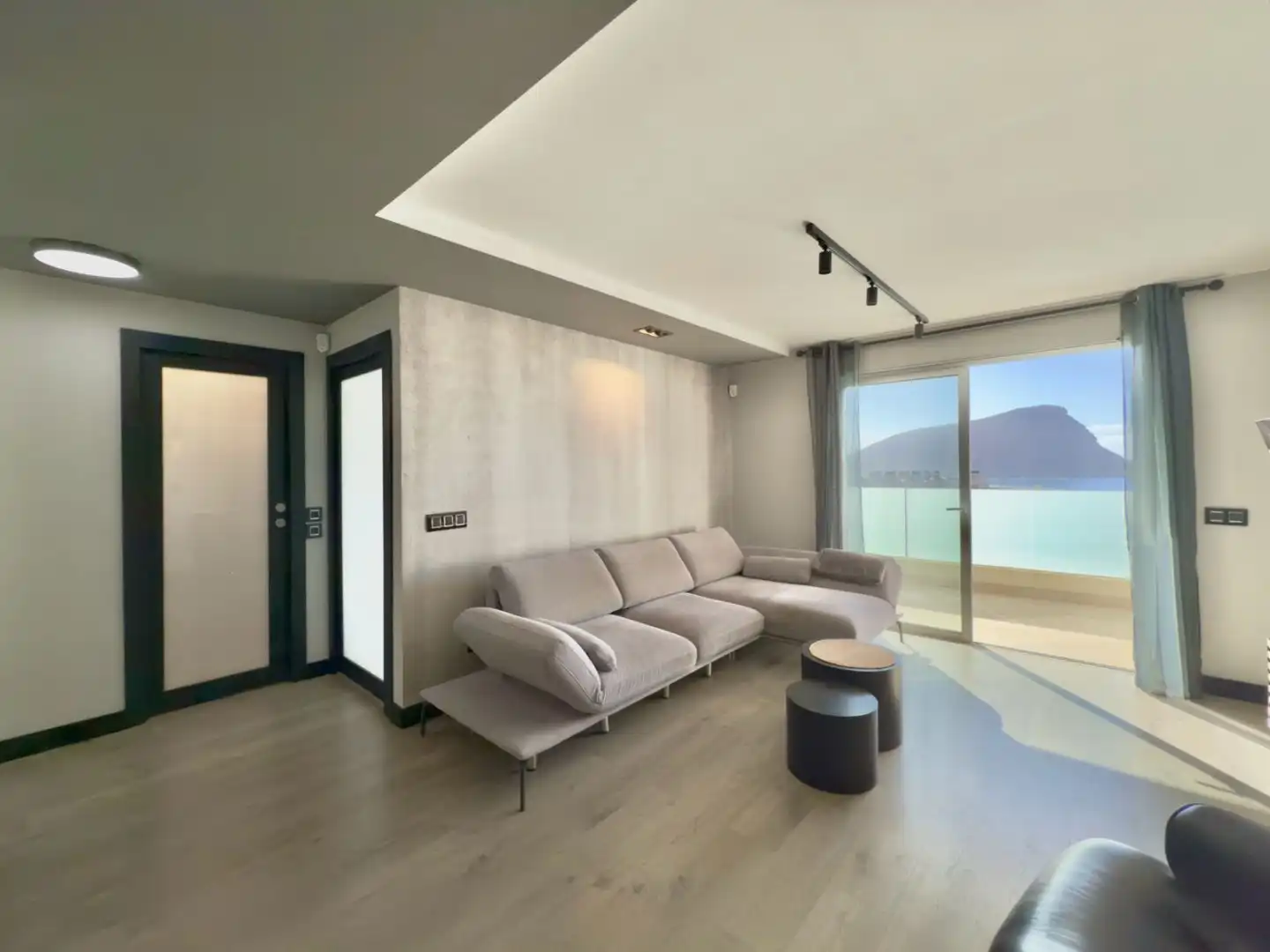 Elegante penthouse aan zee met privé dakterras in La Tejita foto 8