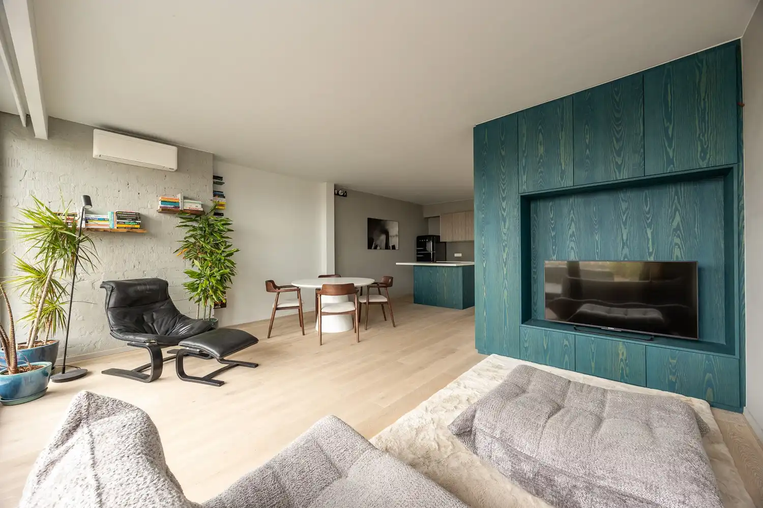 Lumineuze penthouse met giga-terras op absolute toplocatie op 't Zuid te Antwerpen! foto 7