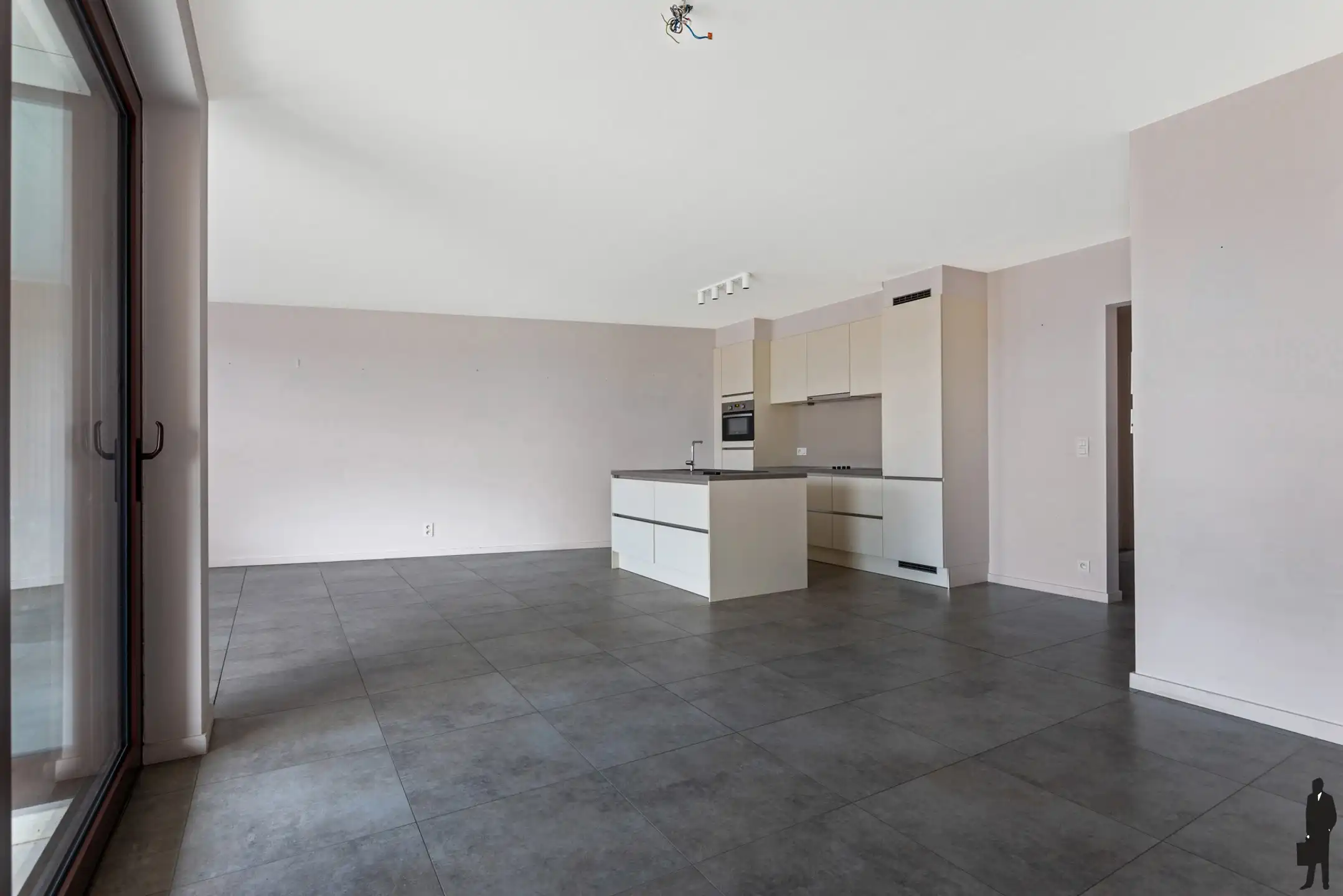 Modern appartement met 2 slaapkamers en overdekt terras foto 5