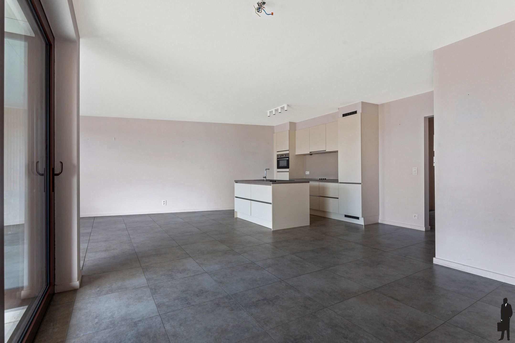 Modern appartement met 2 slaapkamers en overdekt terras foto 5