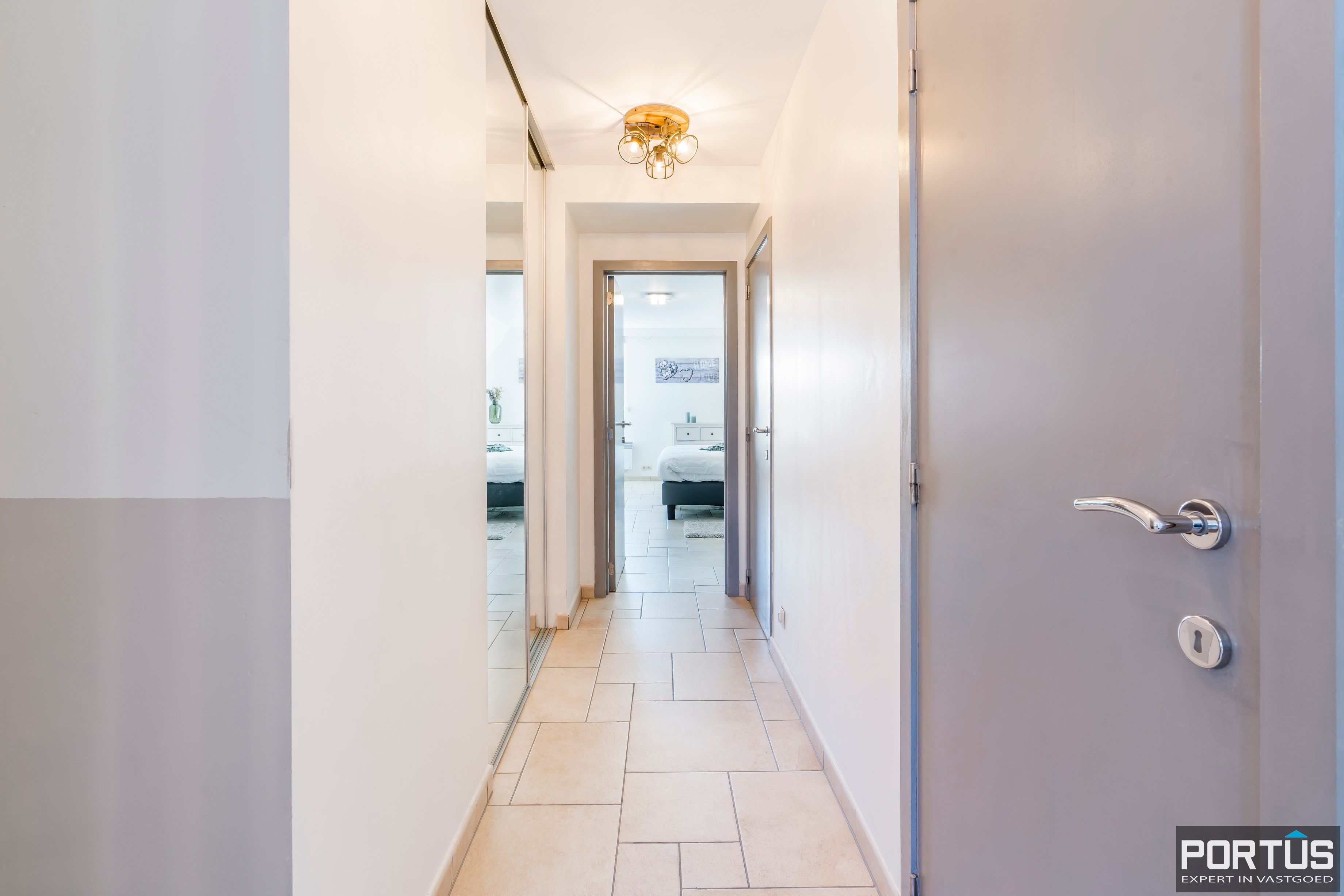 Ruim appartement te koop te Nieuwpoort met 4 slaapkamers foto 31