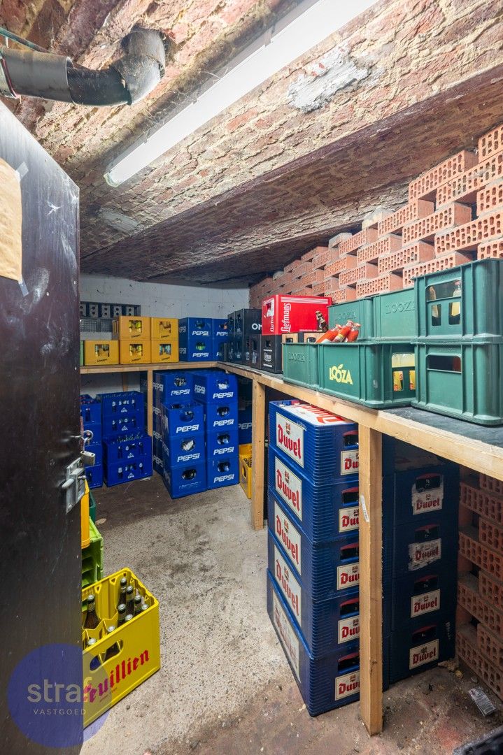 Stabiel verhuurd handelspand - groot terras - TOP locatie foto 8