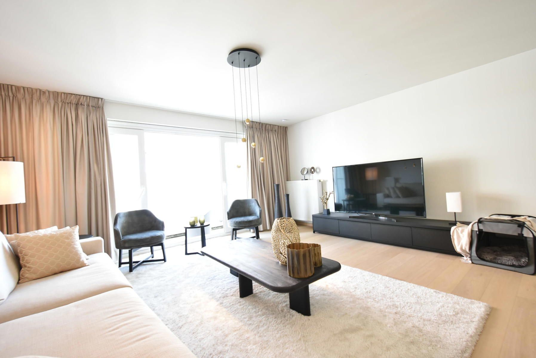Appartement te huur foto {{pictureIndex}}