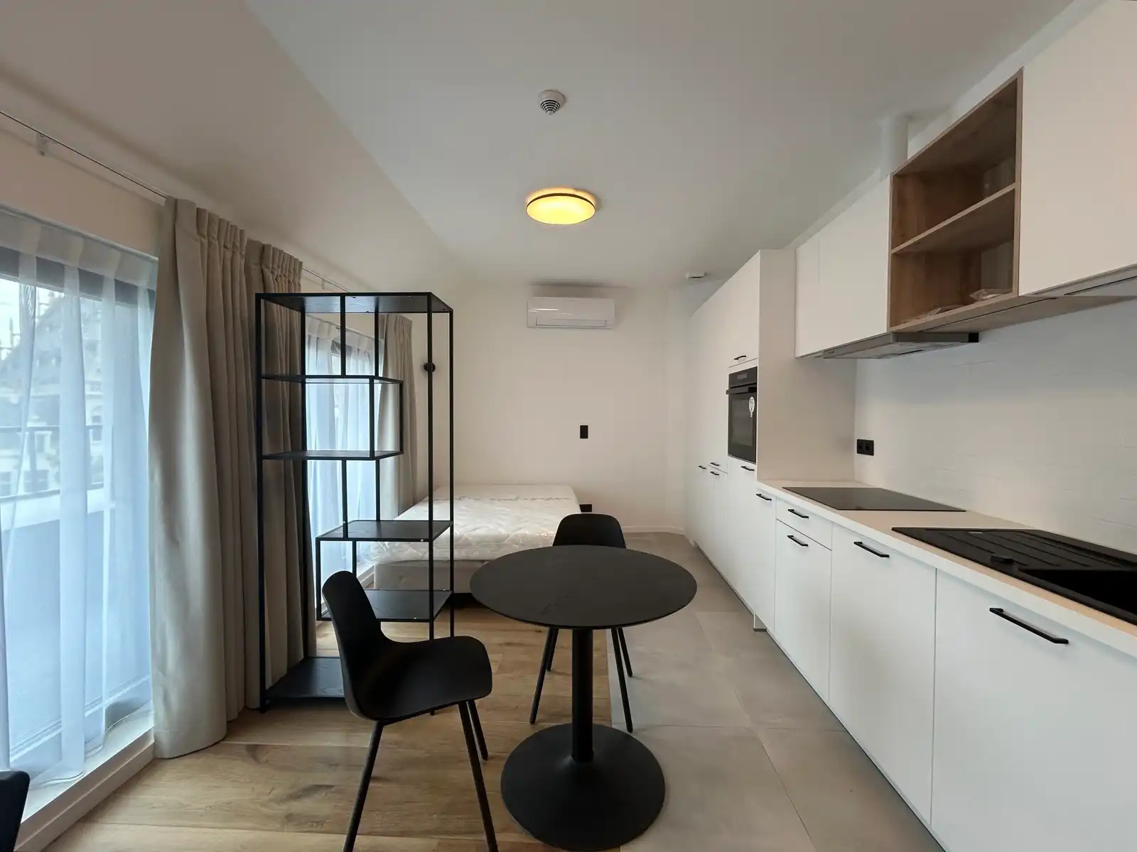 Studio met privatief terras - historische binnenstad  foto 3