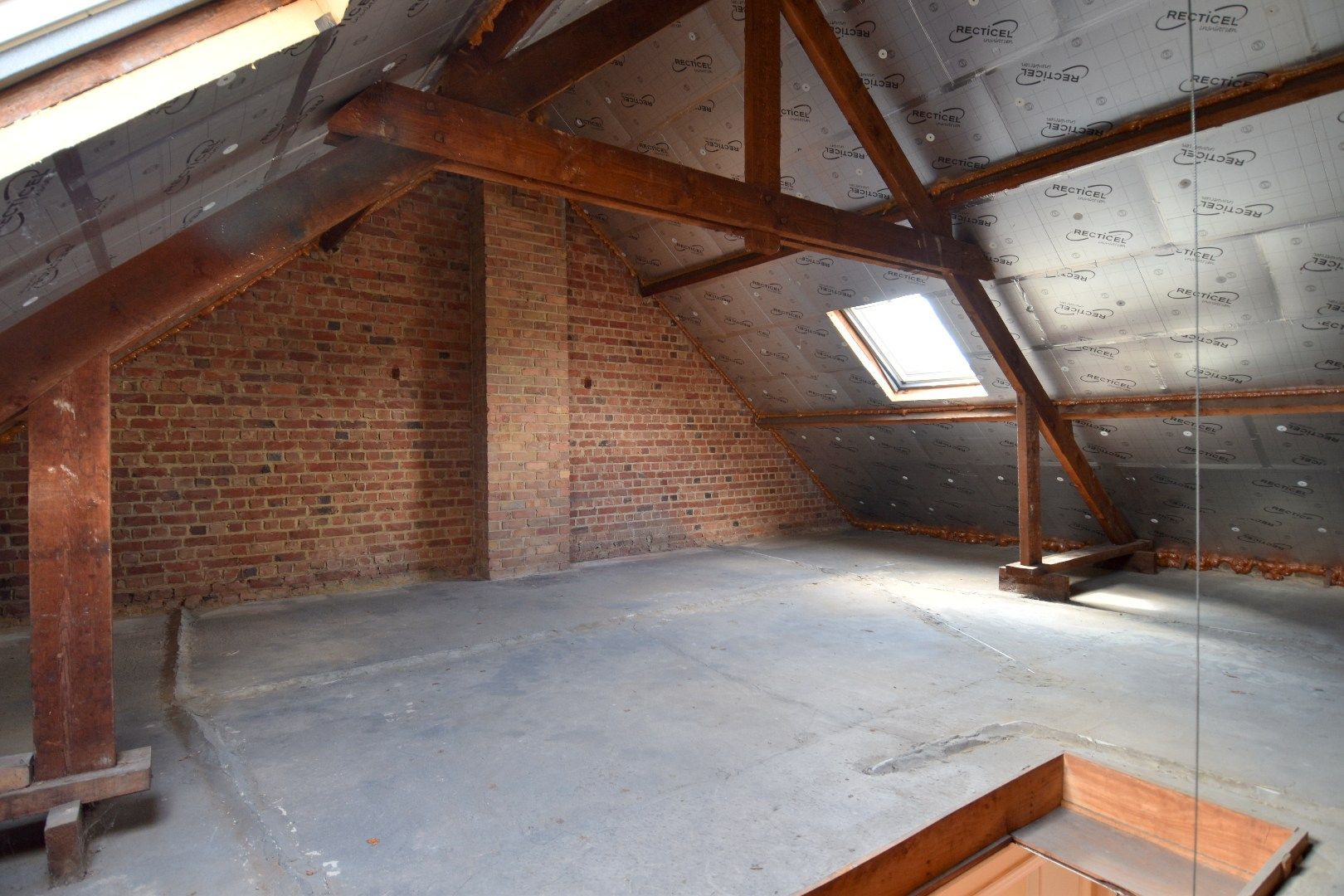 Rijwoning met 3 slaapkamers, garage en tuin te koop in een kindvriendelijke wijk te Kuurne foto 10