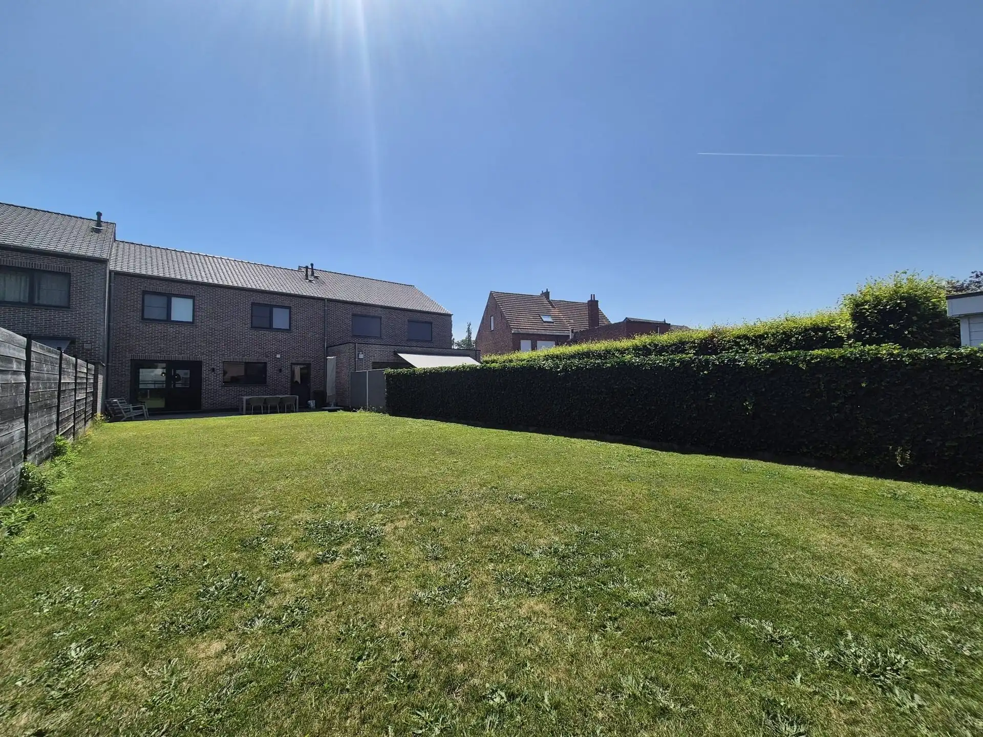 Mooi en prima gelegen ruime woning met tuin. foto 16