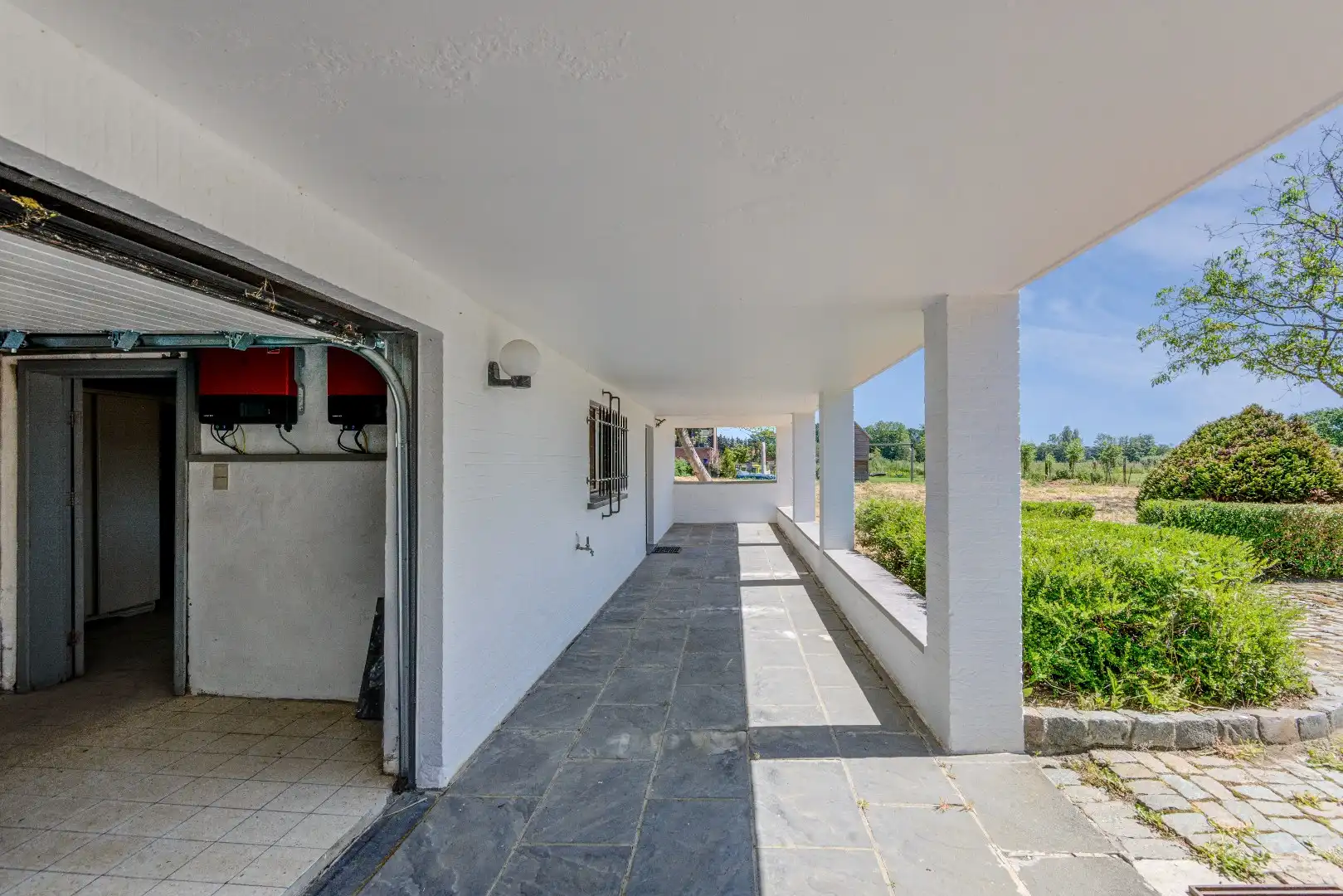 Ruime villa met 5 slaapkamers en grote tuin foto 23