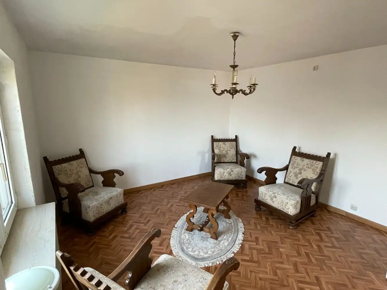 Karaktervolle vrijstaande villa met 5 slaapkamers en mooie tuin foto 16