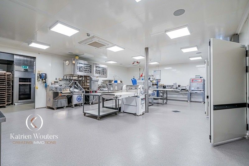 Gebouw voor gemengd gebruik met veel potentieel foto 28