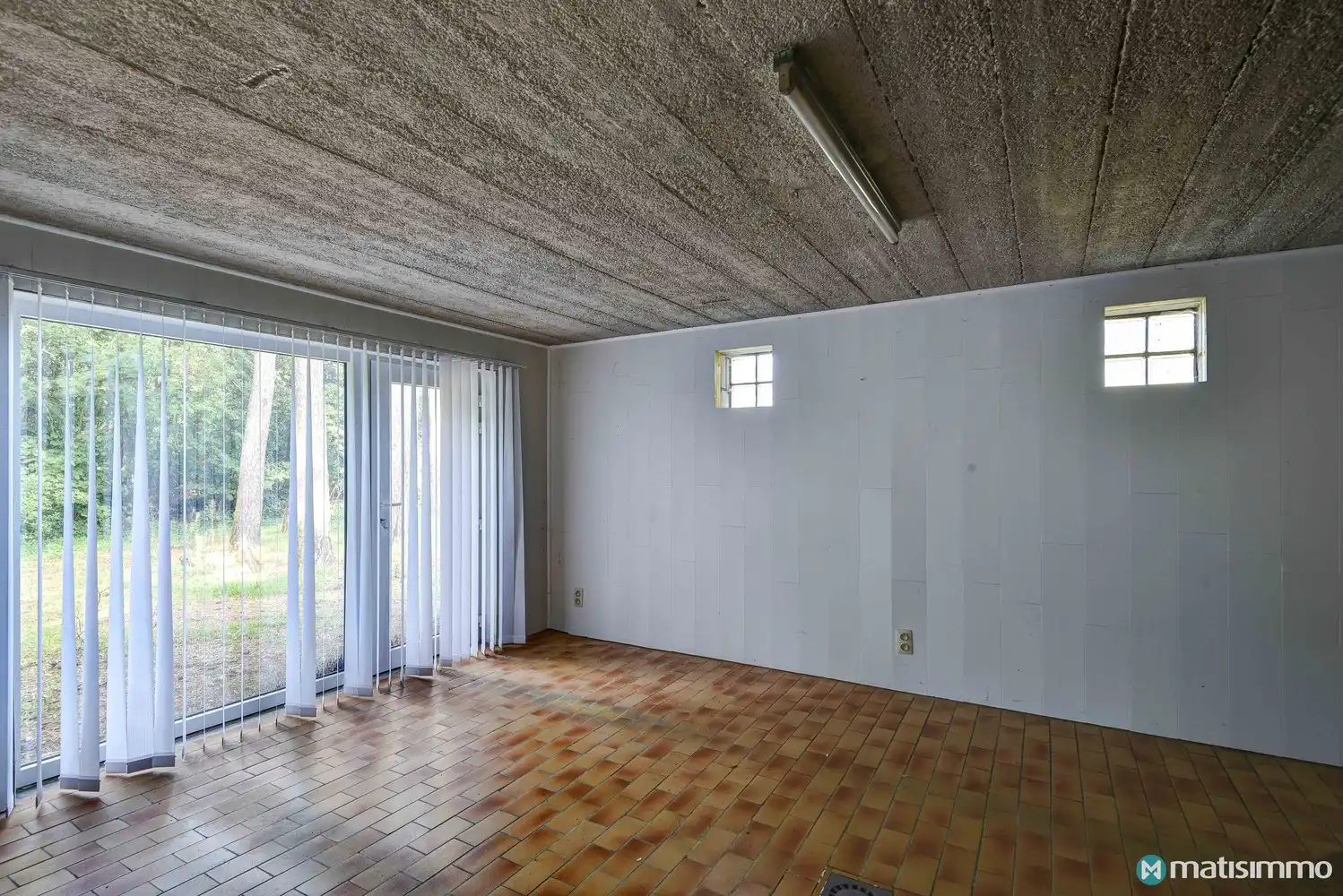 ZEER RUIME&nbsp;TE RENOVEREN&nbsp;GEZINSWONING MET 4 SLAAPKAMERS EN BIJGEBOUW VAN +- 100 M2&nbsp;OP PERCEEL VAN 1HA 29A 93CA IN DIEPENBEEK foto 30