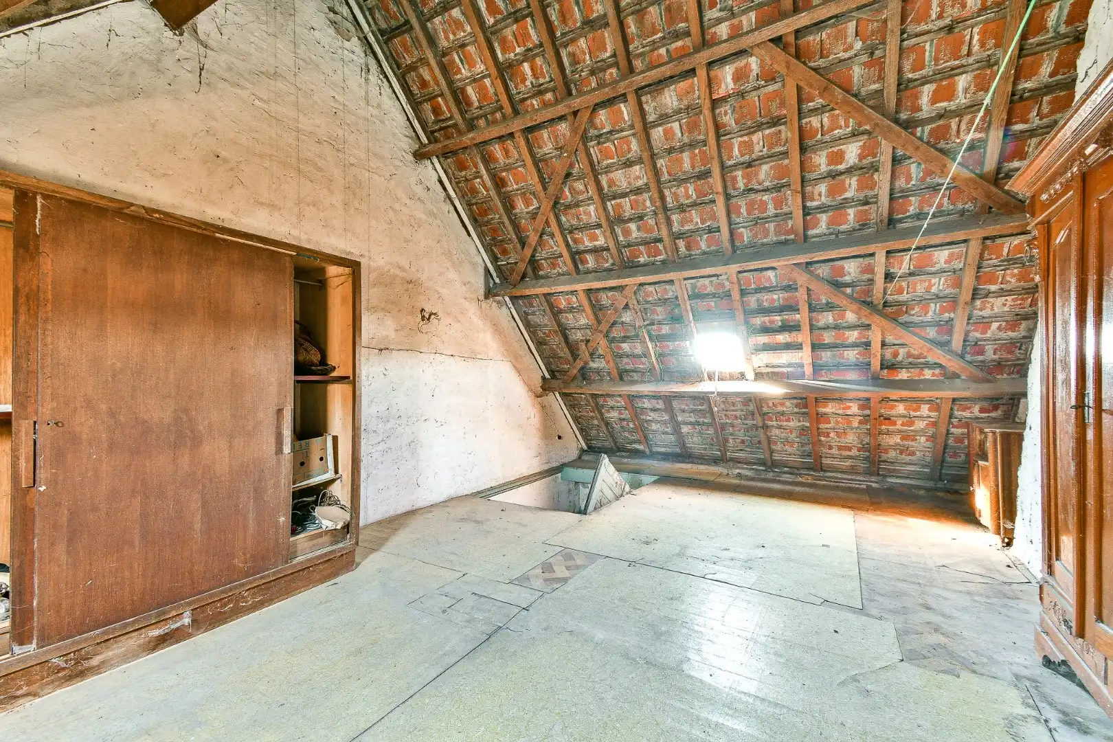 Te renoveren woning op rustige en centrale ligging foto 10