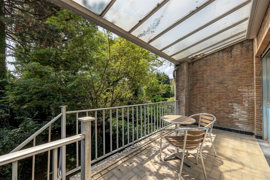  Ruime, karaktervolle bel-etage met grote tuin foto 16