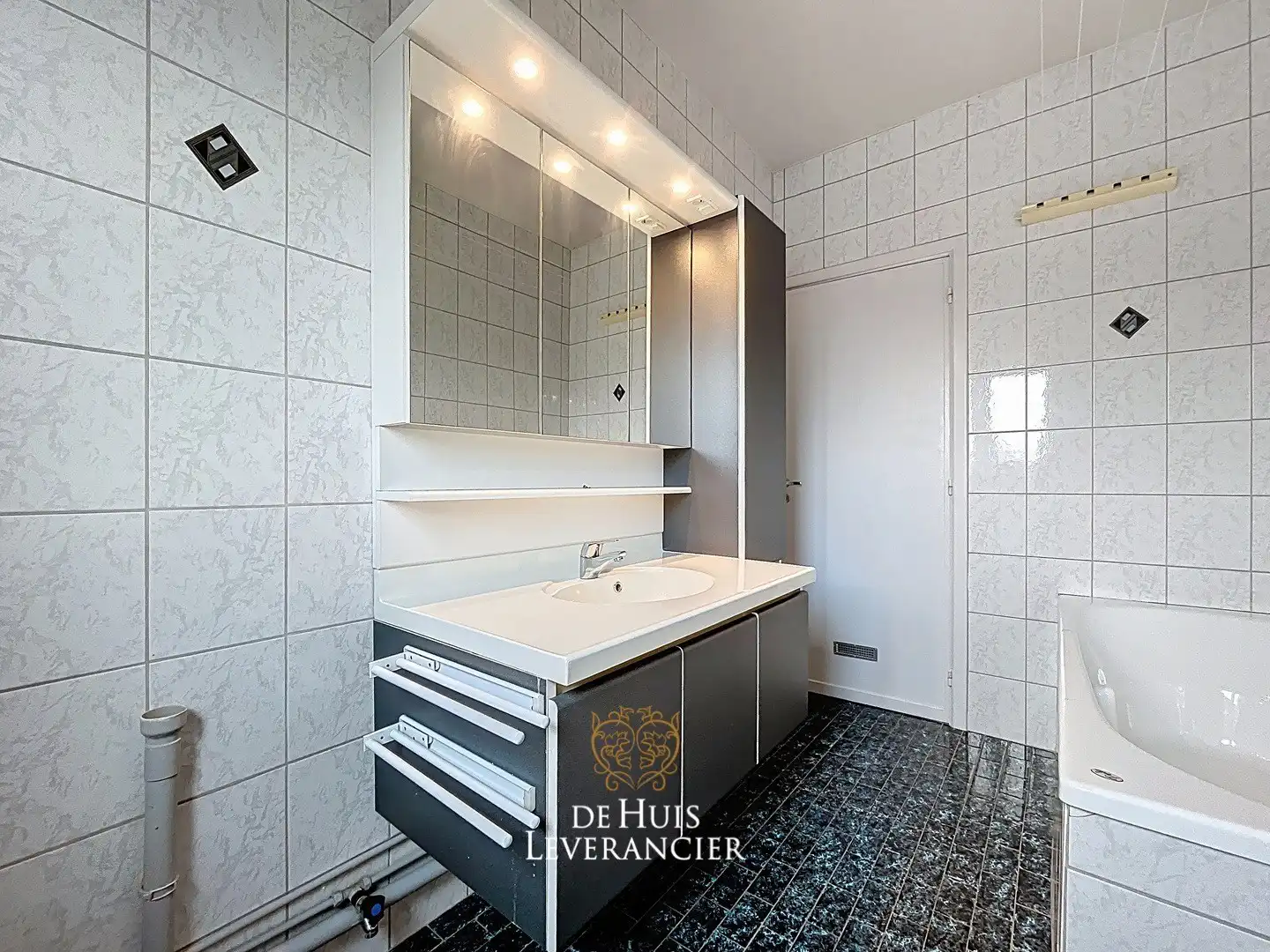 Een huis met potentieel in een buurt met toekomst ! foto 29