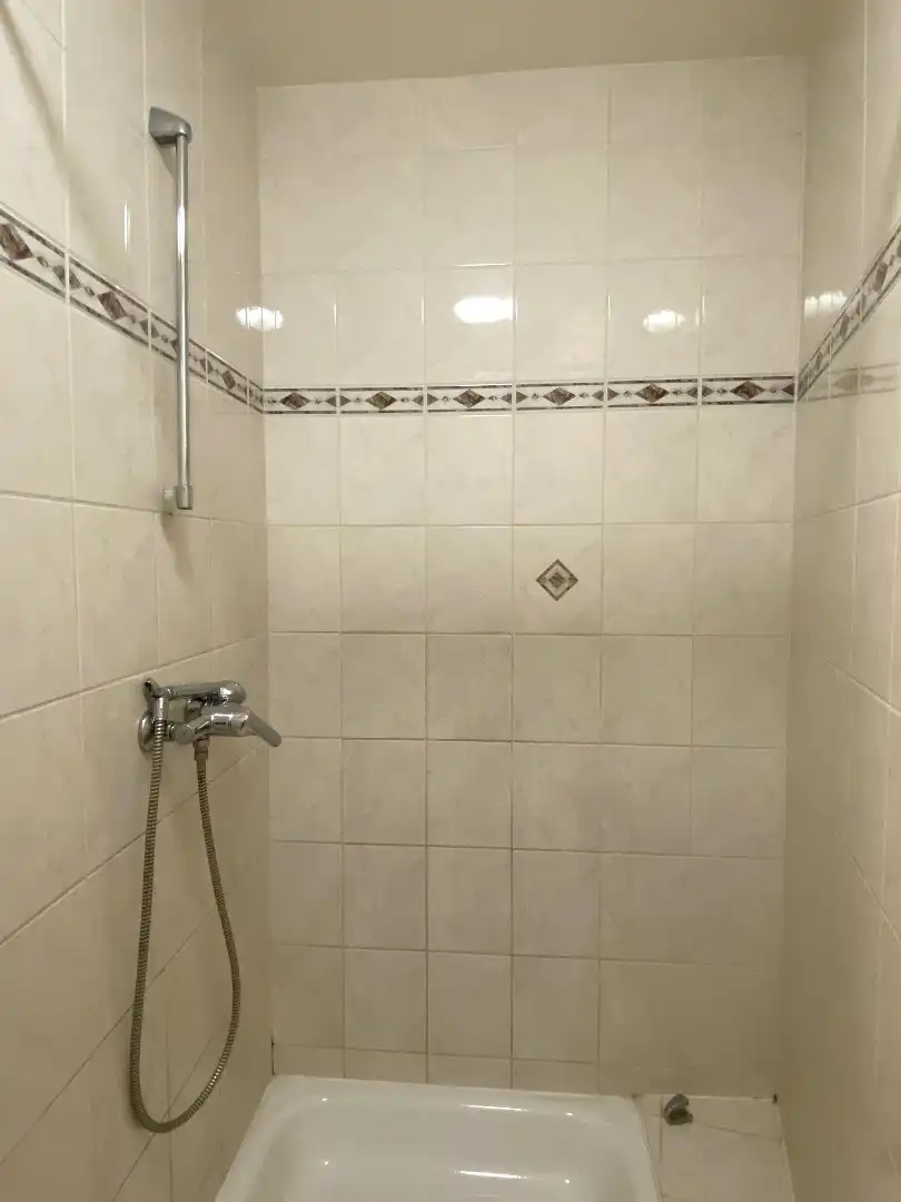 GEZELLIG APPARTEMENT MET 2 SLPKS EN GARAGEBOX | GEZELLIG TERRAS foto 9