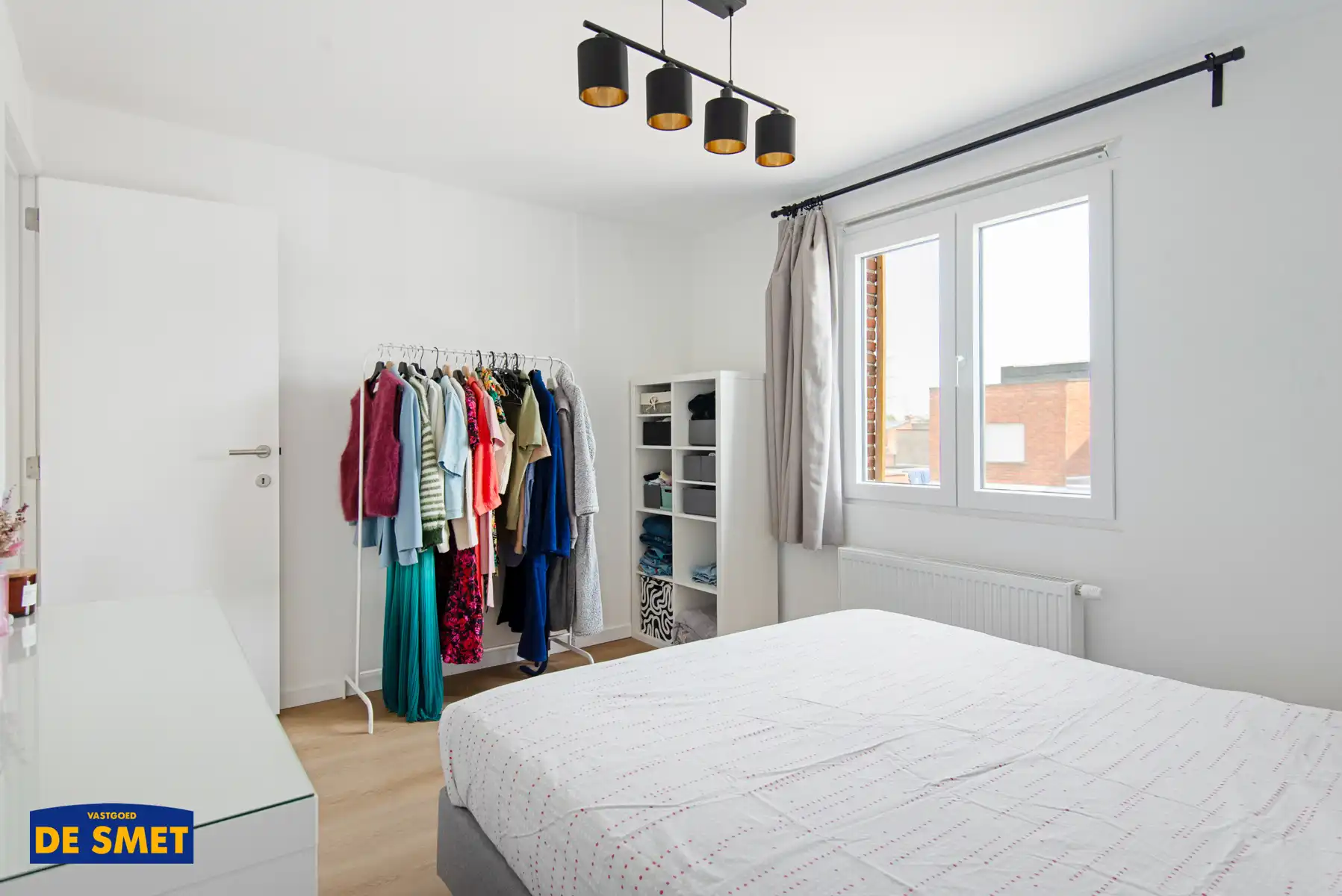 Volledig vernieuwde halfopen bebouwing met koer en garage foto 19