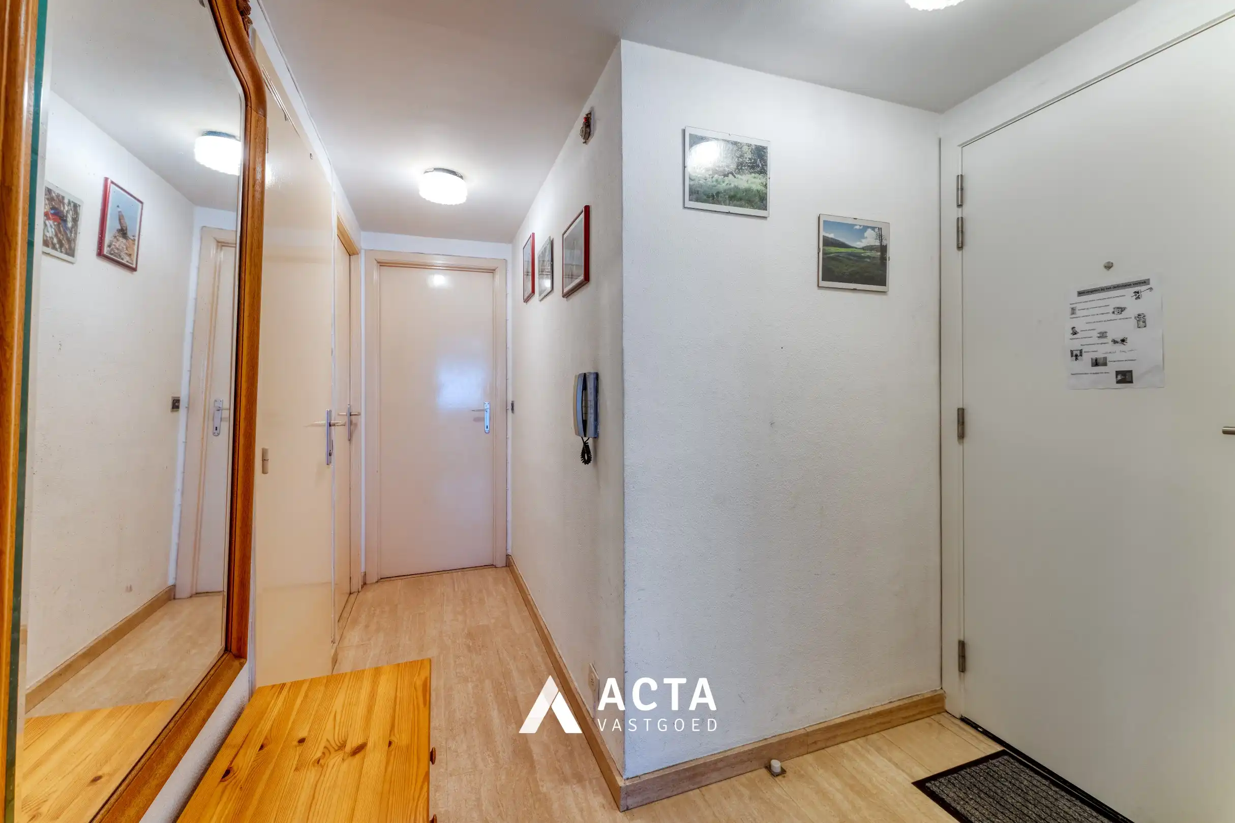 Centraal gelegen appartement met twee slaapkamers nabij zeedijk foto 9