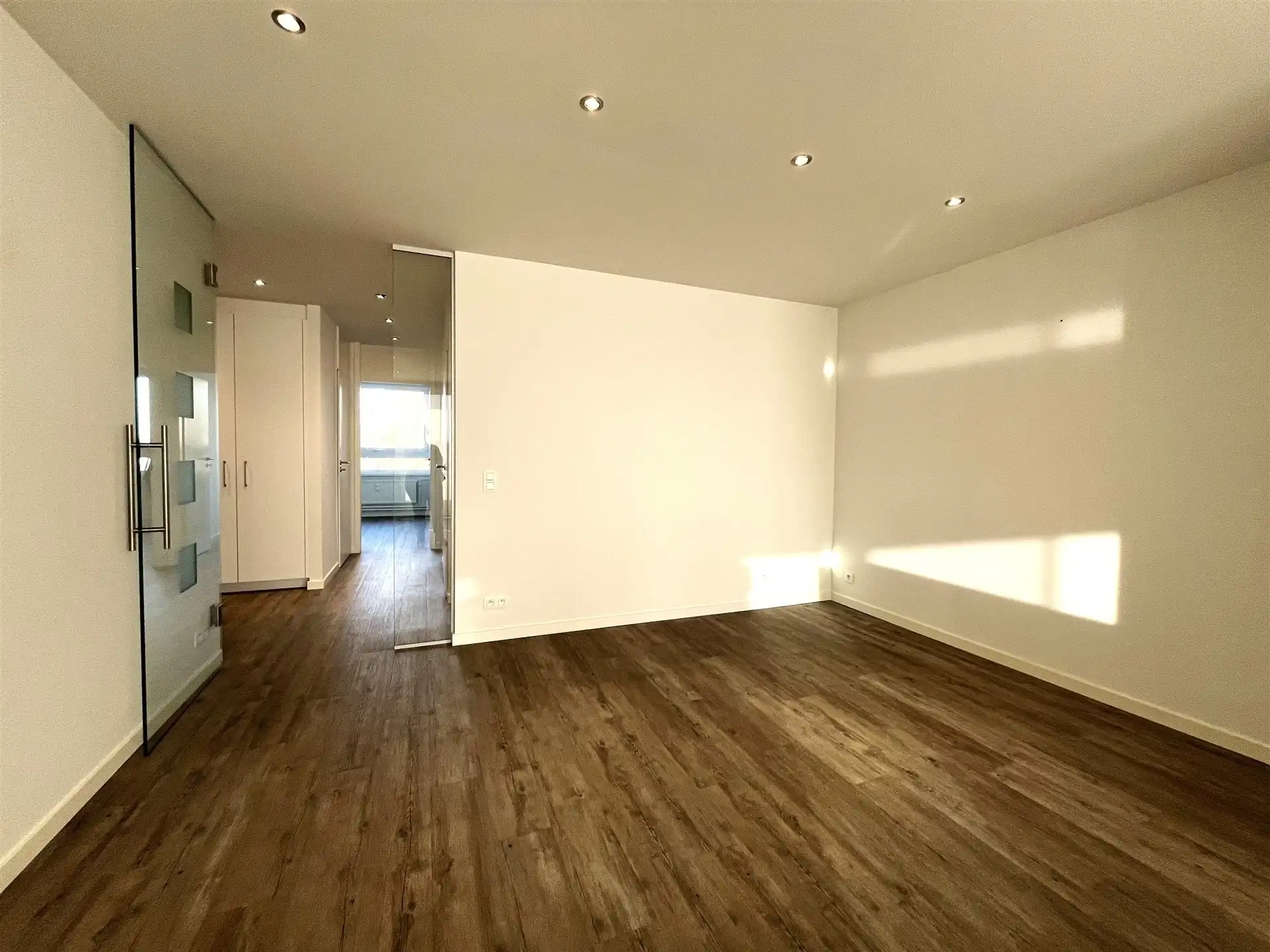 Gerenoveerd appartement met zuid terras en autostaanplaats  foto 9