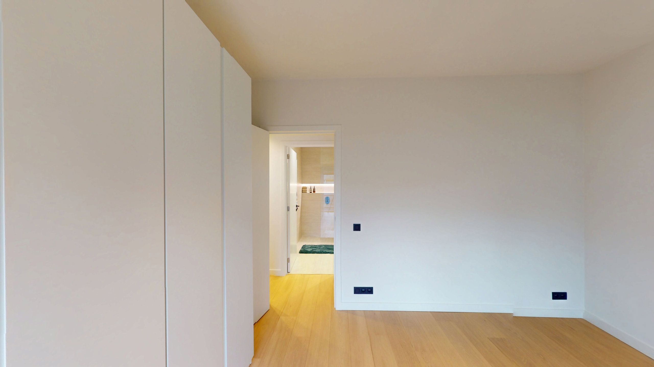 ANTWERPEN - Appartement op het Zuid met 2 ruime slaapkamers foto 10