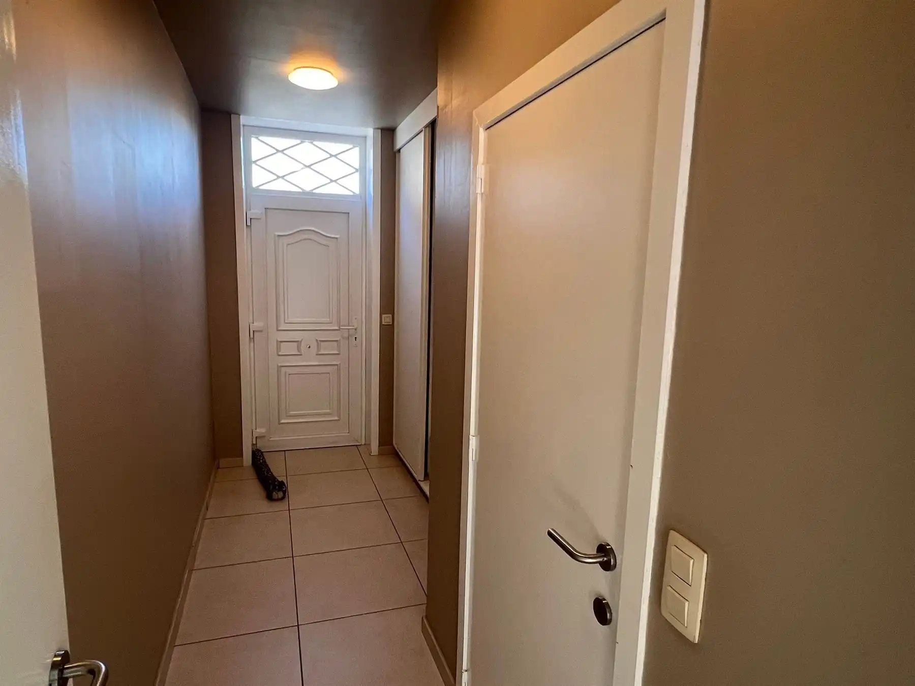 Gerenoveerde woning met 3 slaapkamers en tuin foto 11