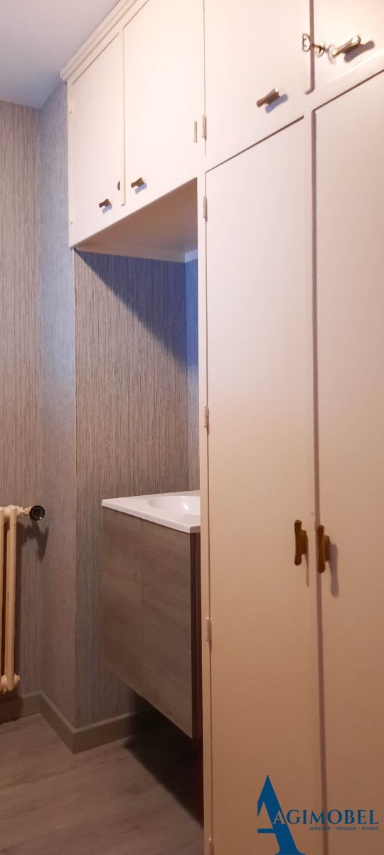 Heel aangenaam appartement op de S.Dupuisstraat , nabij het winkelcentrum te Knokke foto 7