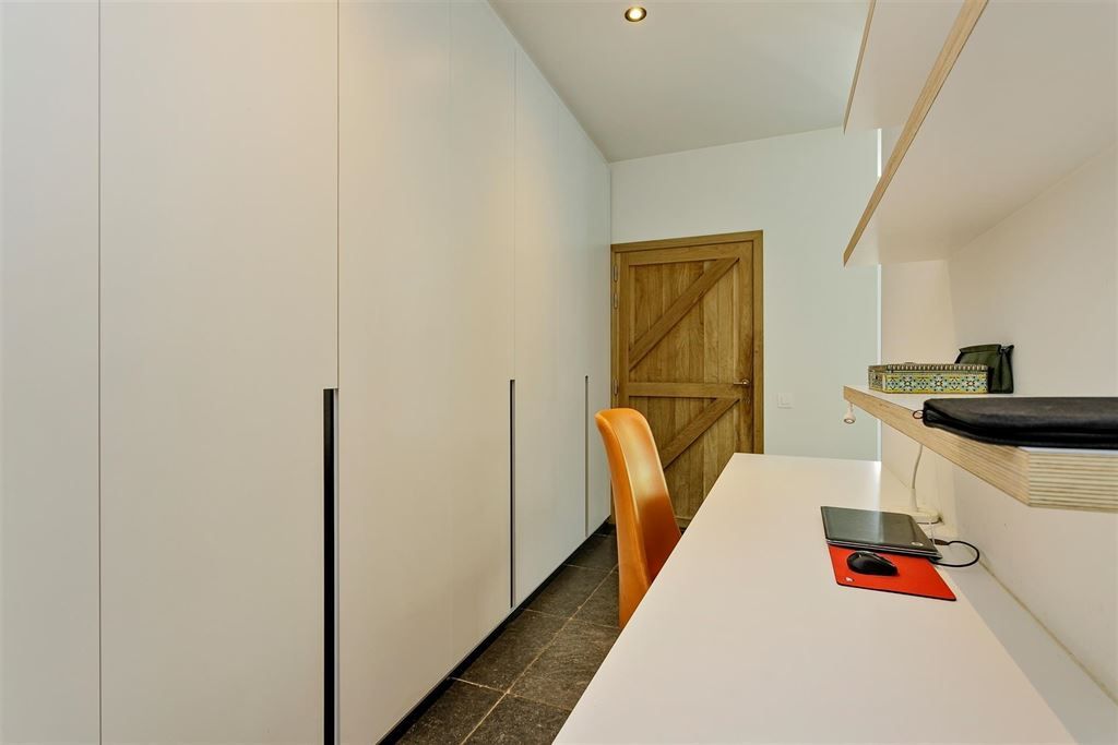 Exclusieve hoevewoning met prachtige tuin foto 9