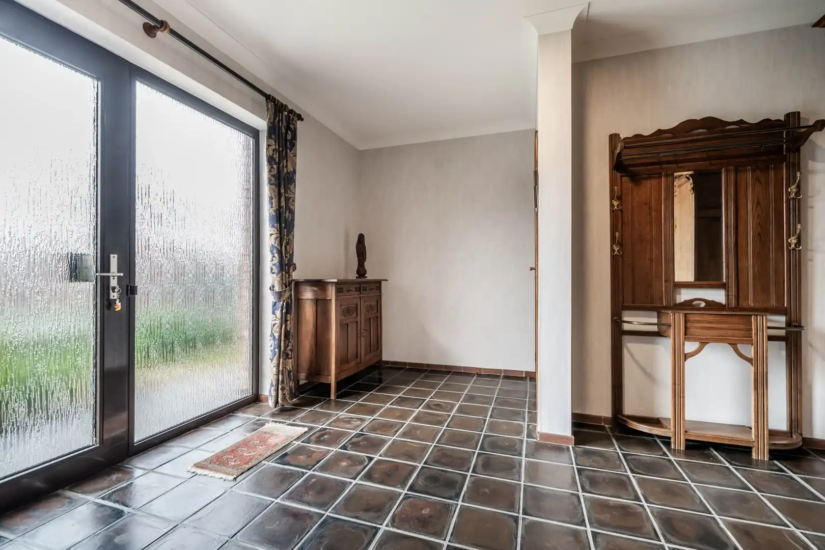 Comfortabele gezinswoning met 3 slaapkamers en verzorgde tuin foto 2