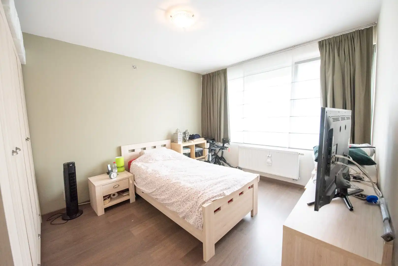 Gerenoveerde gezinswoning met 3 slaapkamers en tuin in Gentbrugge foto 12