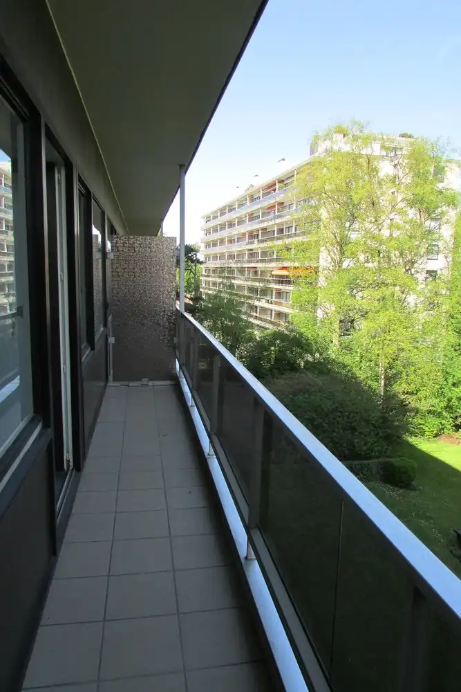 Zonnig appartement met garage en kelder - ideale investering! foto 9