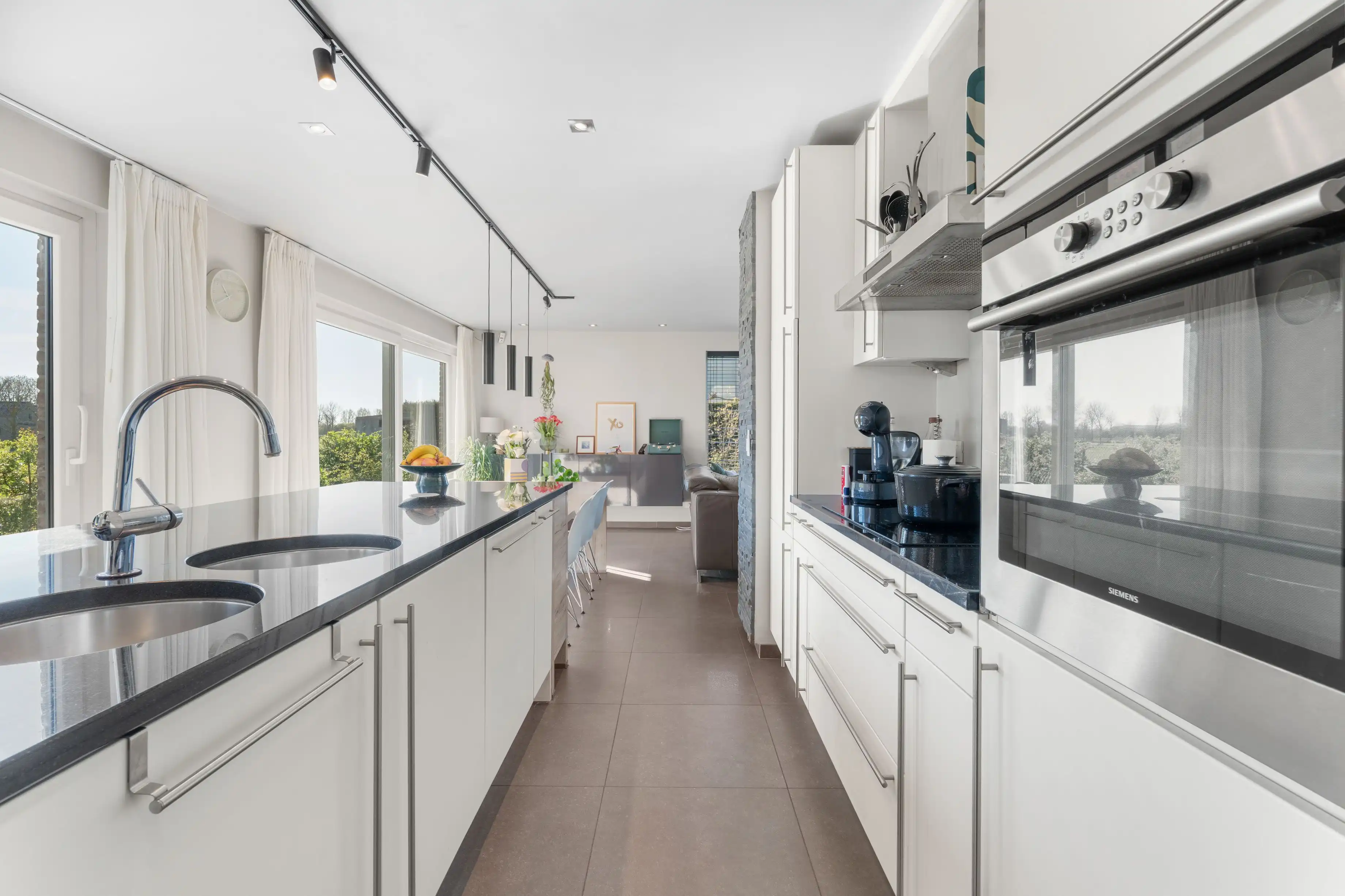 Instapklare en lichtrijke villa met 3/4 SLPKS op zonnig perceel!* foto 7