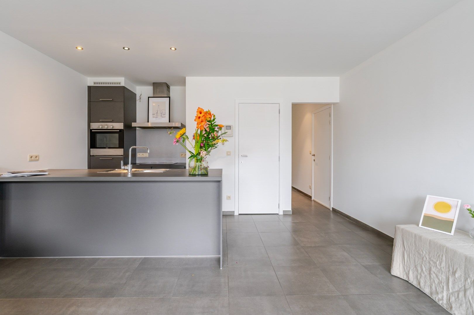 Recent 2-slaapkamerappartement (label A) op zeer gunstige ligging te Mariakerke foto 8