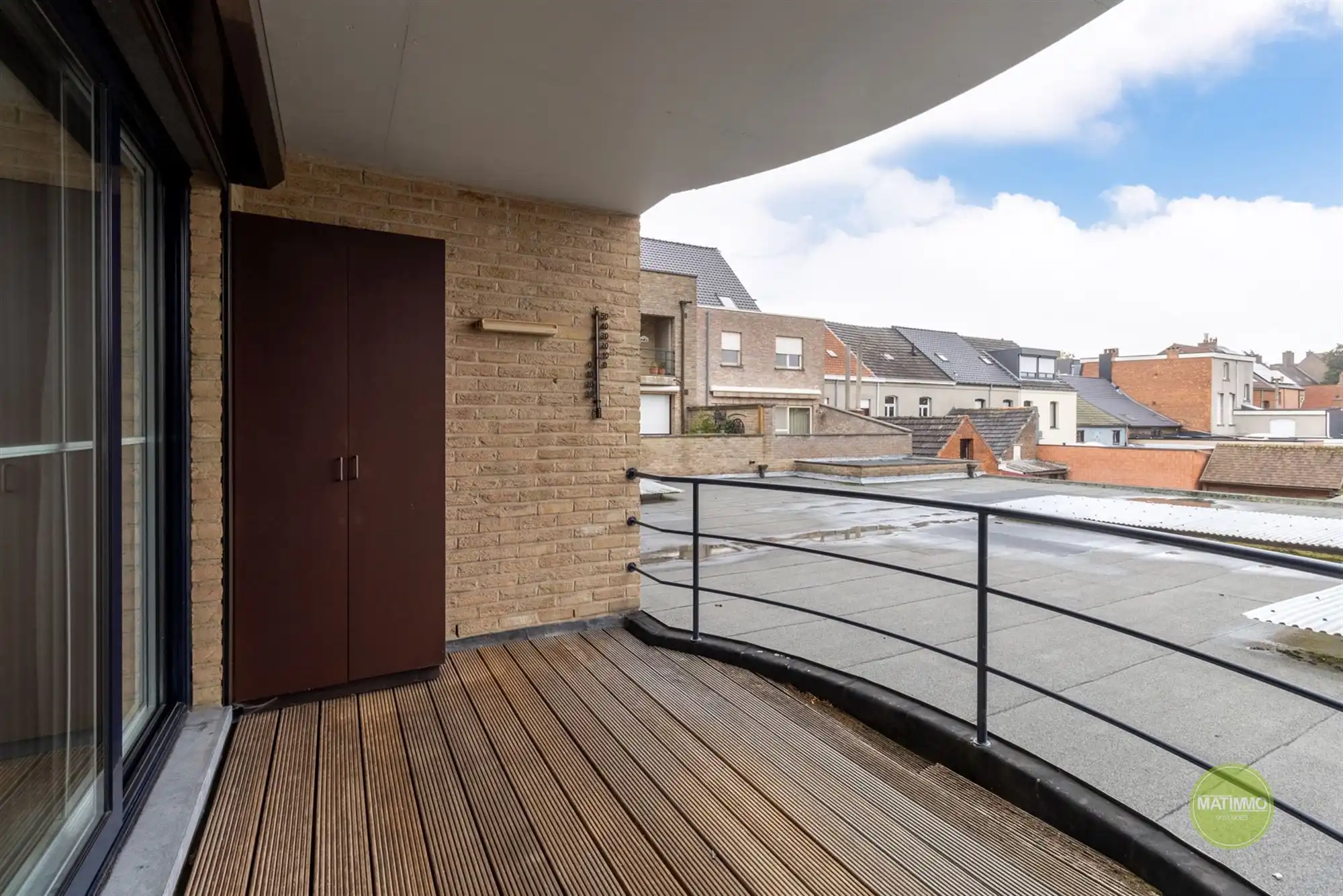 Ruim tweeslaapkamer appartement met terras en garage in Mol  foto 6