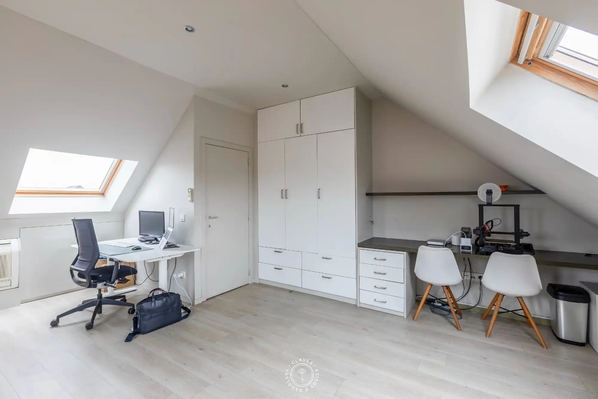 Verzorgde en gerenoveerde woning met zuidwest gerichte tuin foto 16