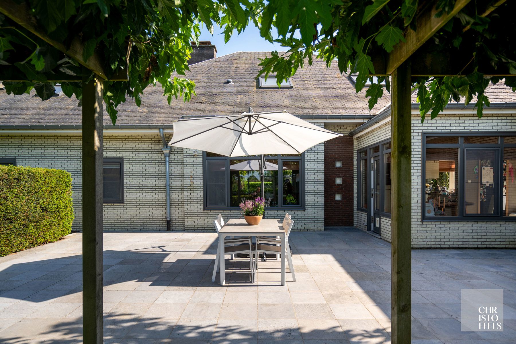 Riante gezinswoning (298 m²) met parktuin in Kesselt (Lanaken)! foto 17