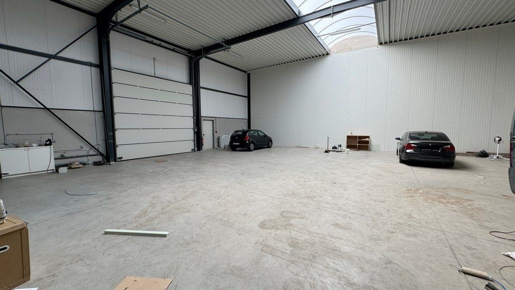 Opslagruimte te huur nabij E313 in Ranst foto 5
