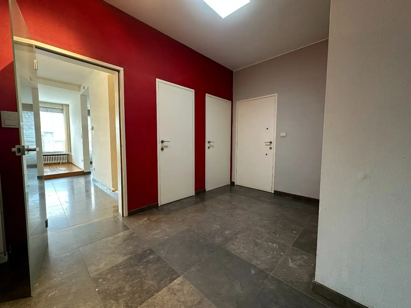 Lichtrijk 3 slaapkamer appartement met garage, centrum Torhout foto 15