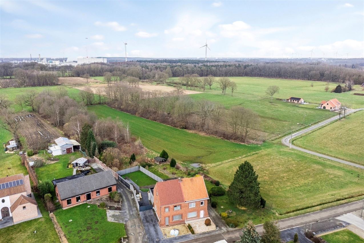 op 45 a, omgeven door agrarisch gebied foto 5