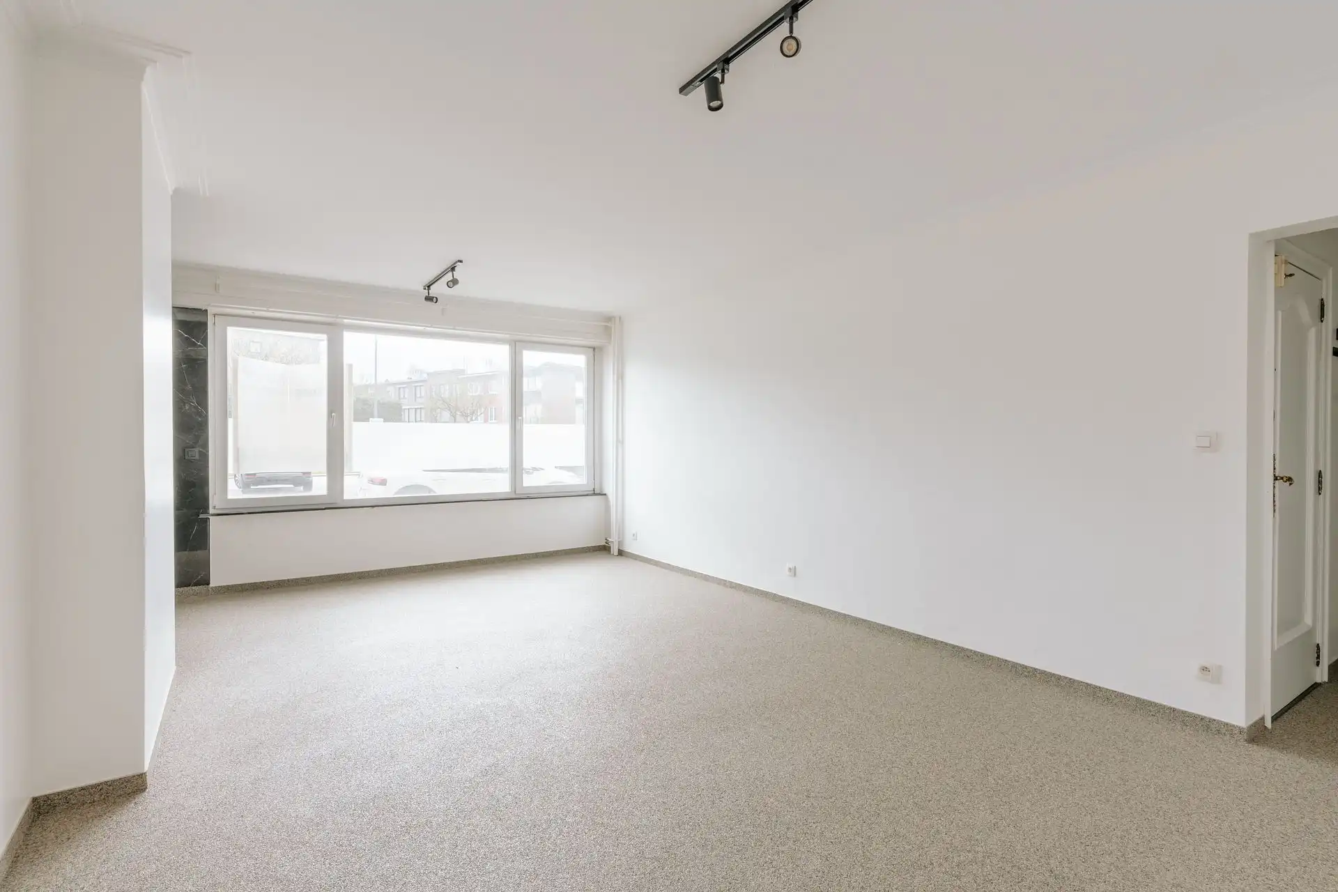 Gelijkvloers appartement in de Portugezenwijk! foto 3