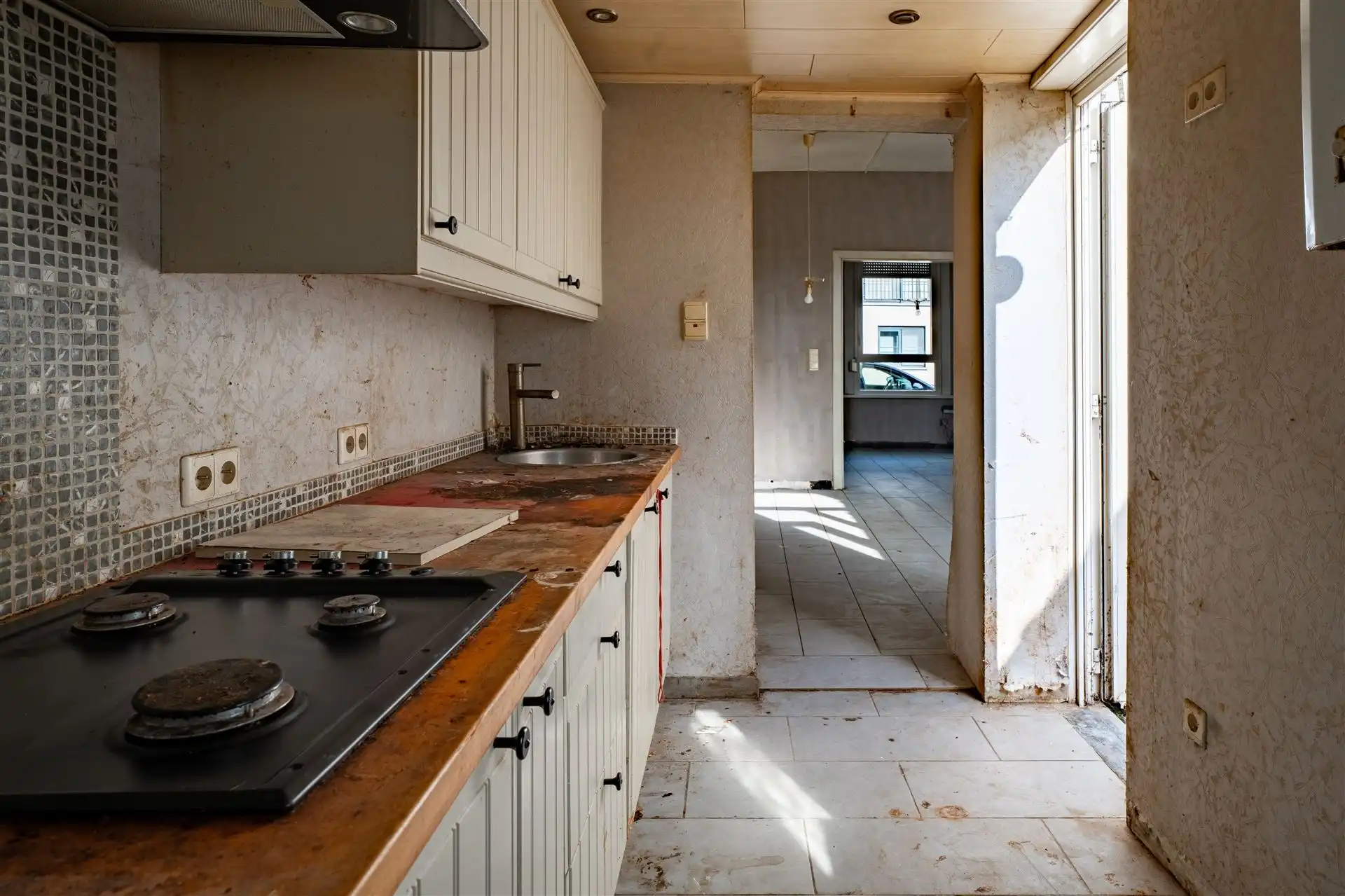 Stadswoning met renovatiepotentieel in hartje Lier foto 16