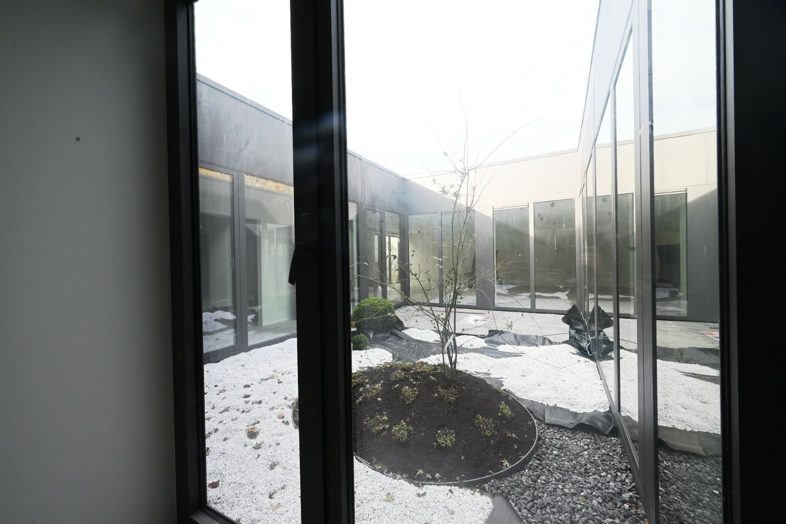 Kijkdag 15/11 tussen 10.45 en 12.00 uur! Luxueze loft in het centrum van Ardooie te koop! foto 13