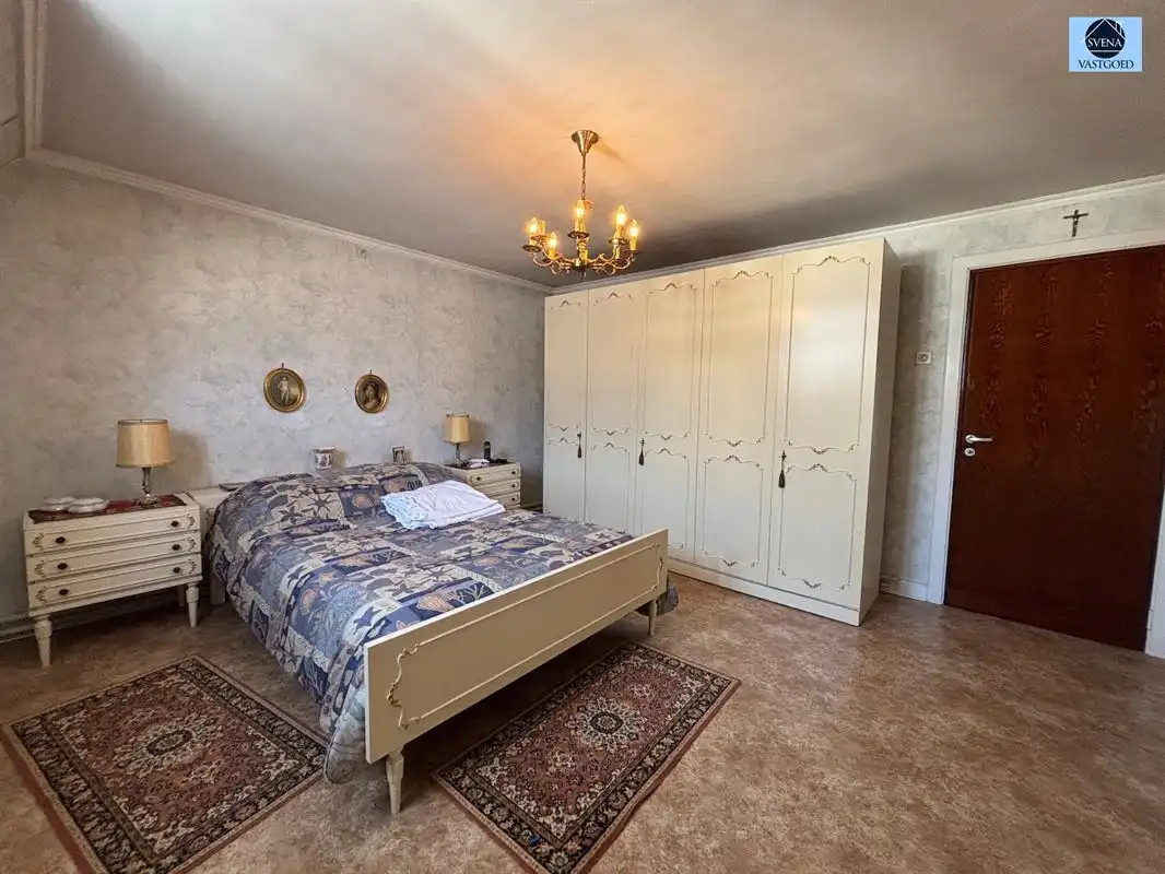 SOLIDE KARAKTERVOLLE WONING MET 3 SLAAPKAMERS EN GARAGE foto 9
