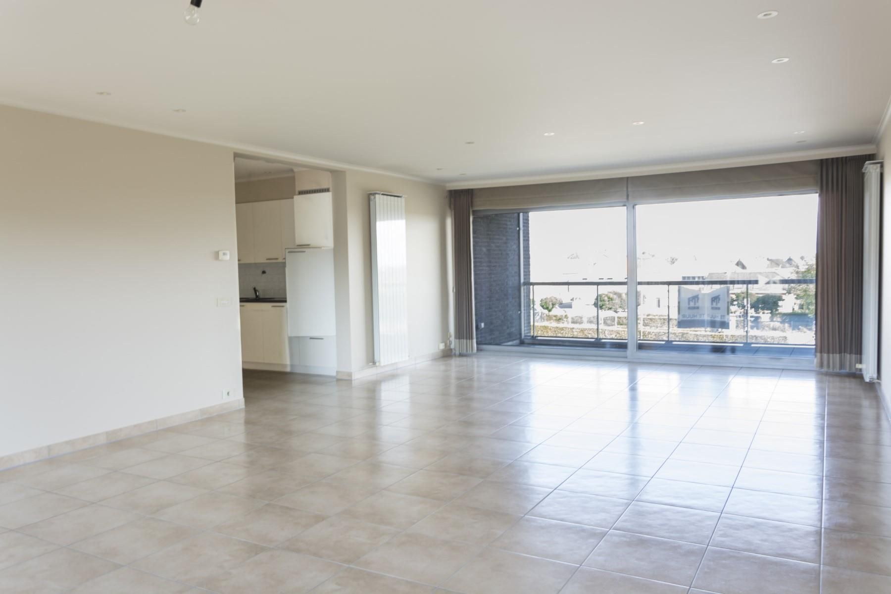 Ruim appartement aan het station met twee terrassen foto 3