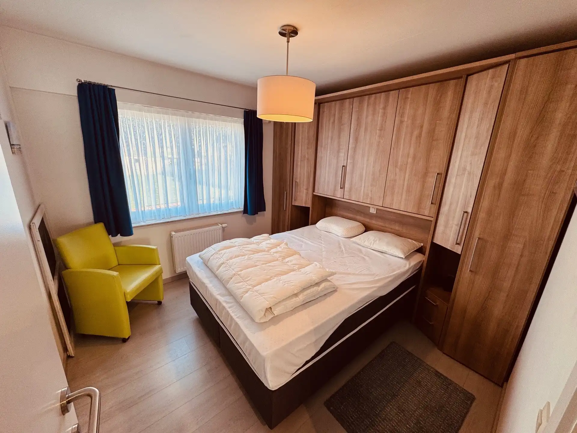 Instapklaar en volledig bemeubeld appartement nabij centrum van De Haan  Op een gunstige ligging in De Haan bevindt zich dit vernieuwde en instapklare appartement, gelegen op minder dan 500 meter van het centrum en op slechts 1,5 km van het strand. foto 8